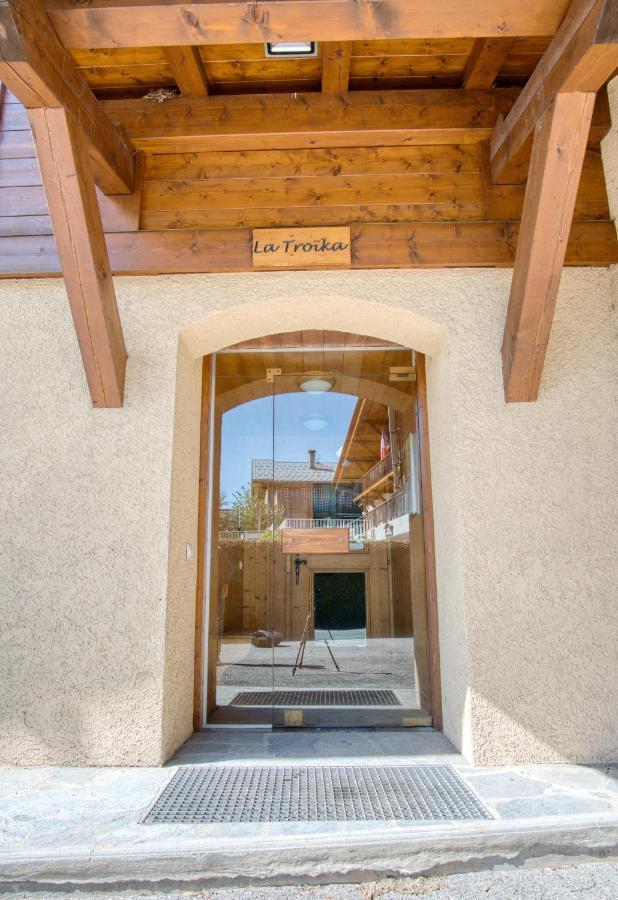 Residence La Troika 2 نوتر دام دو بيلكومبيه المظهر الخارجي الصورة