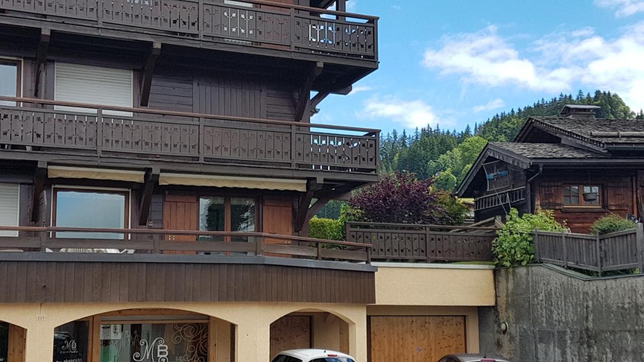 Residence La Troika 2 نوتر دام دو بيلكومبيه المظهر الخارجي الصورة